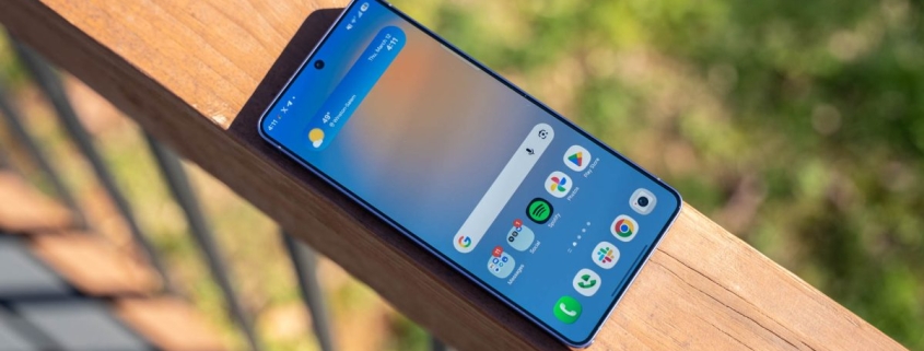 Samsung admits Galaxy S26 Ultra display is slightly hindered