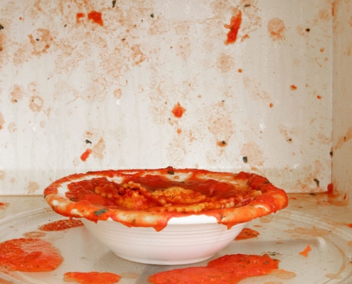 The 2-Minute Microwave Clean: No Chemicals Required