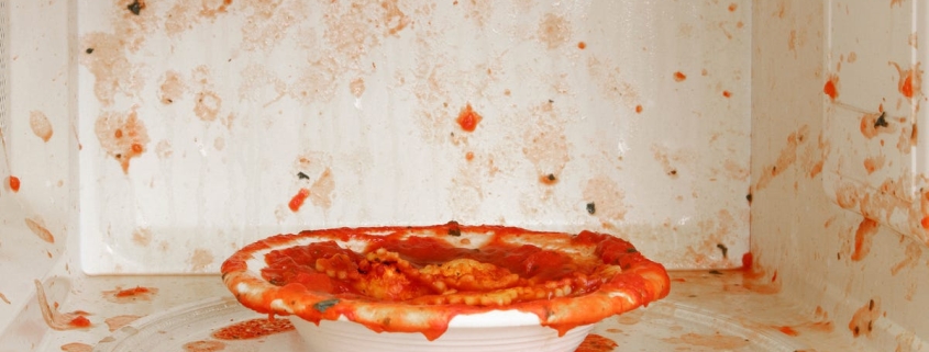 The 2-Minute Microwave Clean: No Chemicals Required