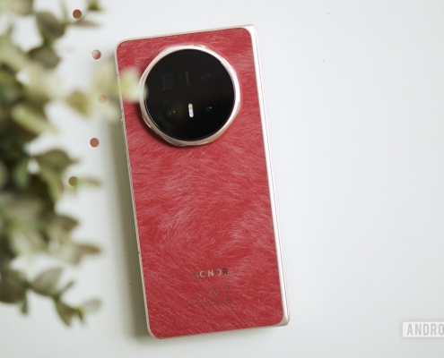 Making US foldables feel ancient