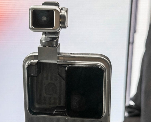 As a YouTube Creator, I’m Buzzed About Honor’s Robot Camera Phone