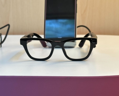 Samsung exec talks smart glasses, and gives us a small glimpse of what to expect