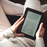 5 E-Readers On Amazon That Users Swear By