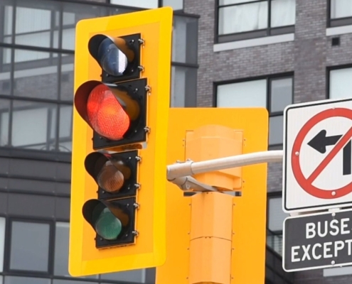 Those White Traffic Lights You May See On Some Roads Aren’t Meant For You Those White Traffic Lights You May See On Some Roads Aren’t Meant For You