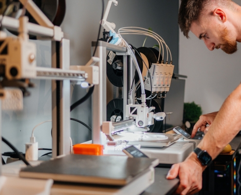 5 Cool Gadgets Everyone New To 3D Printing Should Have