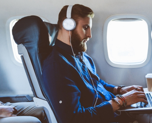 If You’re Flying United Airlines, Bring Your Headphones