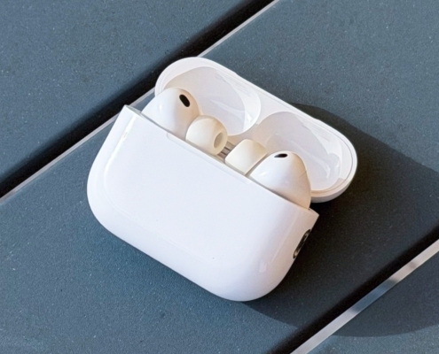 These 2 New AirPods Pro 3 Features Can Save You From Disaster