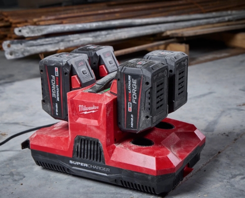 Milwaukee’s New Super Charger Can Charge Four Batteries In 90 Minutes Milwaukee’s New Super Charger Can Charge Four Batteries In 90 Minutes