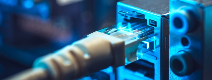 5 Ways To Use Your PC’s Ethernet Port (Besides Plugging In Your Router)