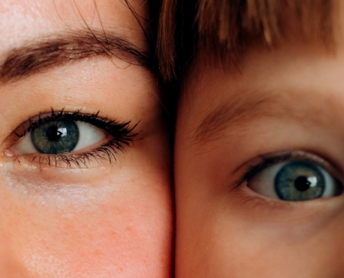 Mothers And Kids Sync Brain Activity, Even in Non-Native Languages : ScienceAlert Mothers And Kids Sync Brain Activity, Even in Non-Native Languages : ScienceAlert