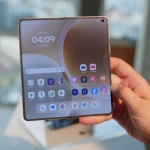 Motorola’s Upcoming Razr Fold Pairs a Massive Battery With a Sleek Design