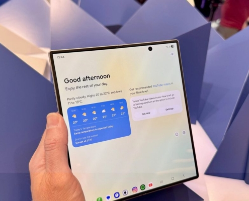 Samsung might avoid a price hike on the upcoming Galaxy Z Fold 8, and you can thank Apple for it