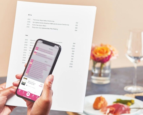 Is it Gauche to Use a Wine App at a Restaurant? Here’s What a Sommelier Says