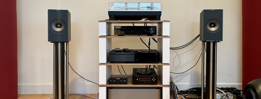 KEF Coda W review: an accomplished active stereo speaker system that struggles at low volume