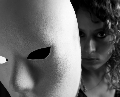 LLMs can unmask pseudonymous users at scale with surprising accuracy