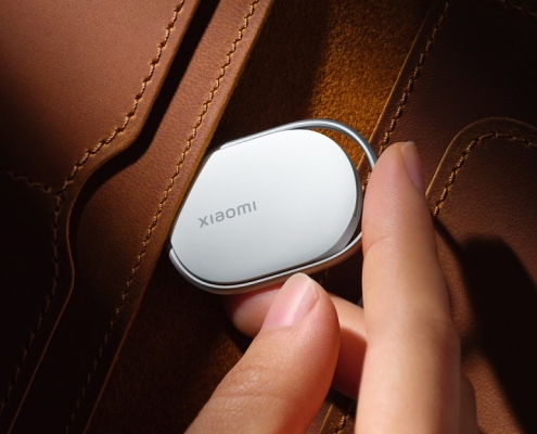 Xiaomi’s tracker doesn’t need a case to clip to your keys