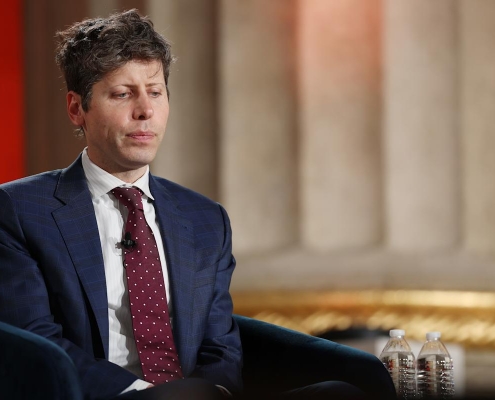 A man allegedly threw a Molotov cocktail at Sam Altman’s house A man allegedly threw a Molotov cocktail at Sam Altman’s house