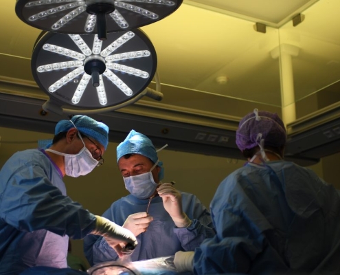 Florida surgeon charged with killing man after removing liver instead of spleen