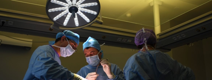 Florida surgeon charged with killing man after removing liver instead of spleen