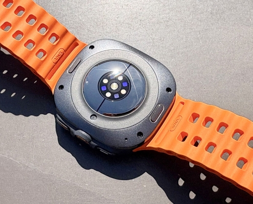 Your Samsung Galaxy Watch now supports blood pressure tracking — but it’s not the same as Apple’s Hypertension Alerts