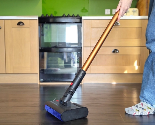 Dyson’s latest floor cleaner is a super-slim electric mop that got my hard floors sparkling in minutes Dyson’s latest floor cleaner is a super-slim electric mop that got my hard floors sparkling in minutes