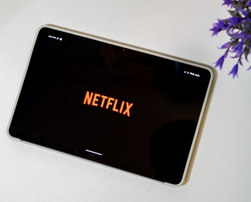 Even Netflix is getting in on vertical videos, mobile app redesign gets discussed