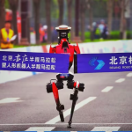 Honor’s humanoid robot breaks human half marathon record in 50min 26sec · TechNode