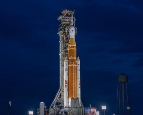 Even astronauts on the way to the moon hit Outlook problems Even astronauts on the way to the moon hit Outlook problems